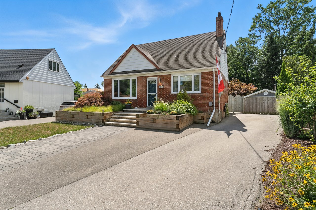 4 Fulham Dr