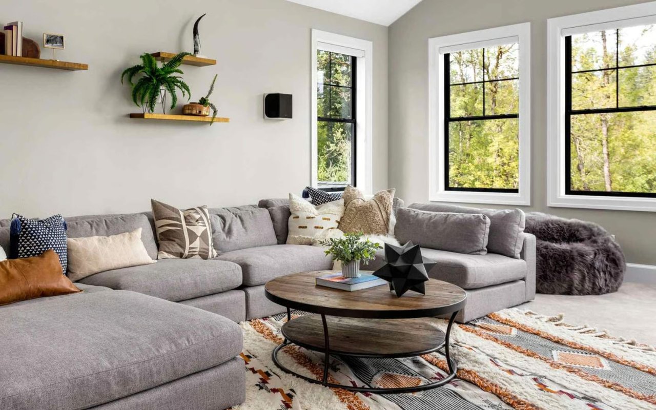 Minimalist Design in Real Estate: Does Less Sell for More?