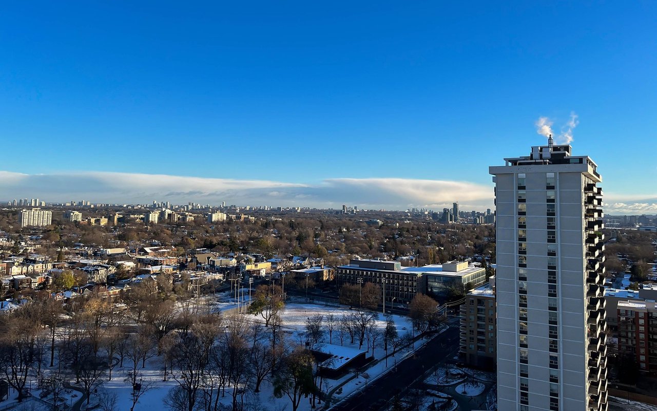Davisville Village