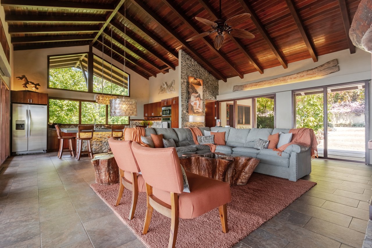 CasaPor Fin,Where the Rainforest Meets the Sea - Oceanview Luxury Estate