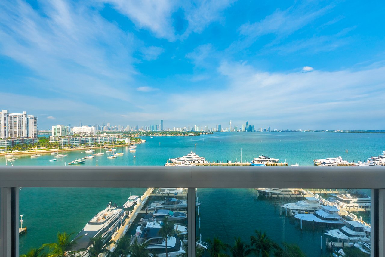 1800 Sunset Harbour 1202/04