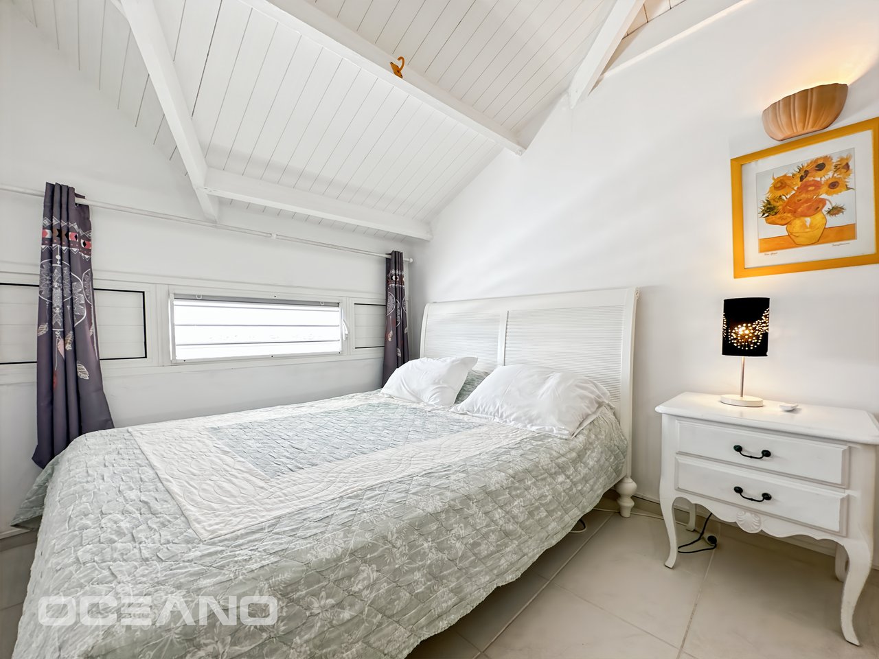 EXCLUSIVE : Sea View 2-Bedroom Apartment – IDOLEM Residence, Charm & Potential – IDOLEM Residence, Charm & Potential