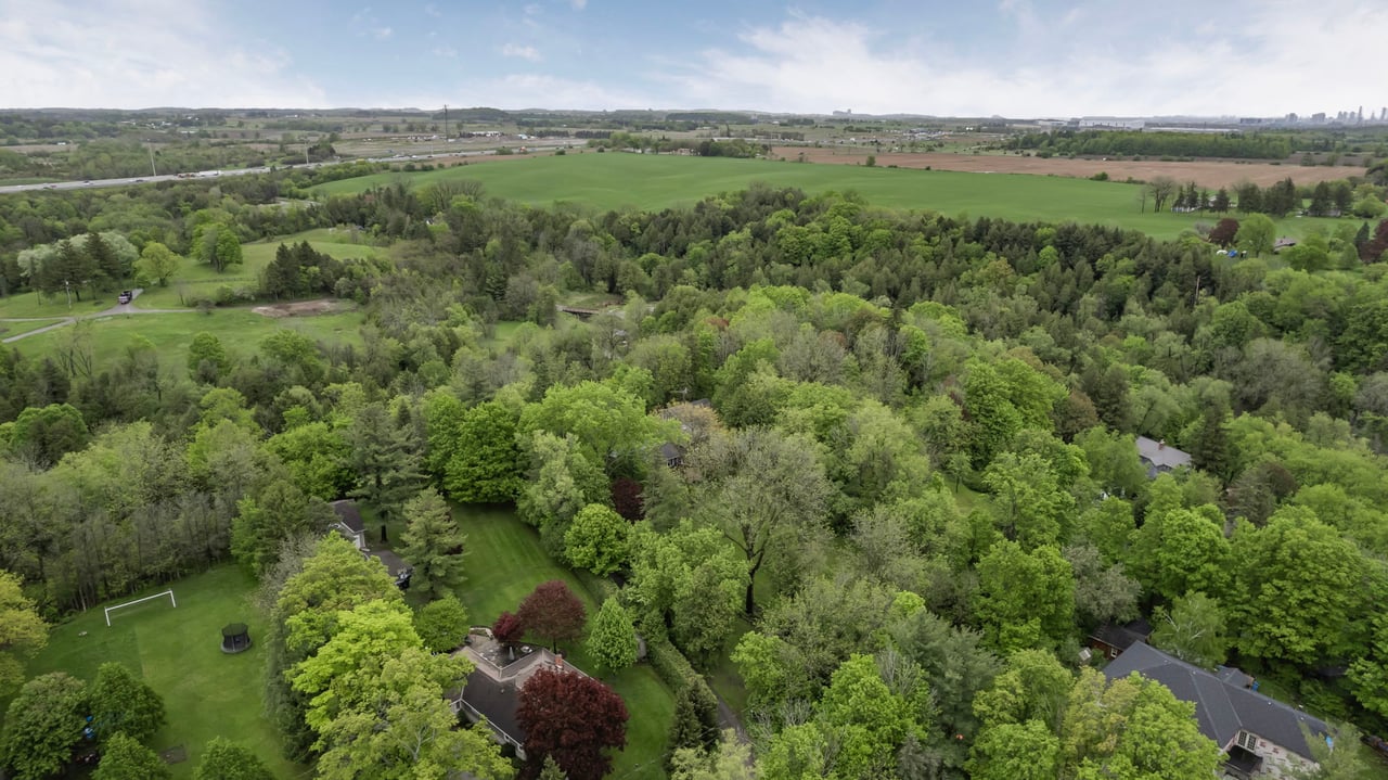 55 Old Church Road, King