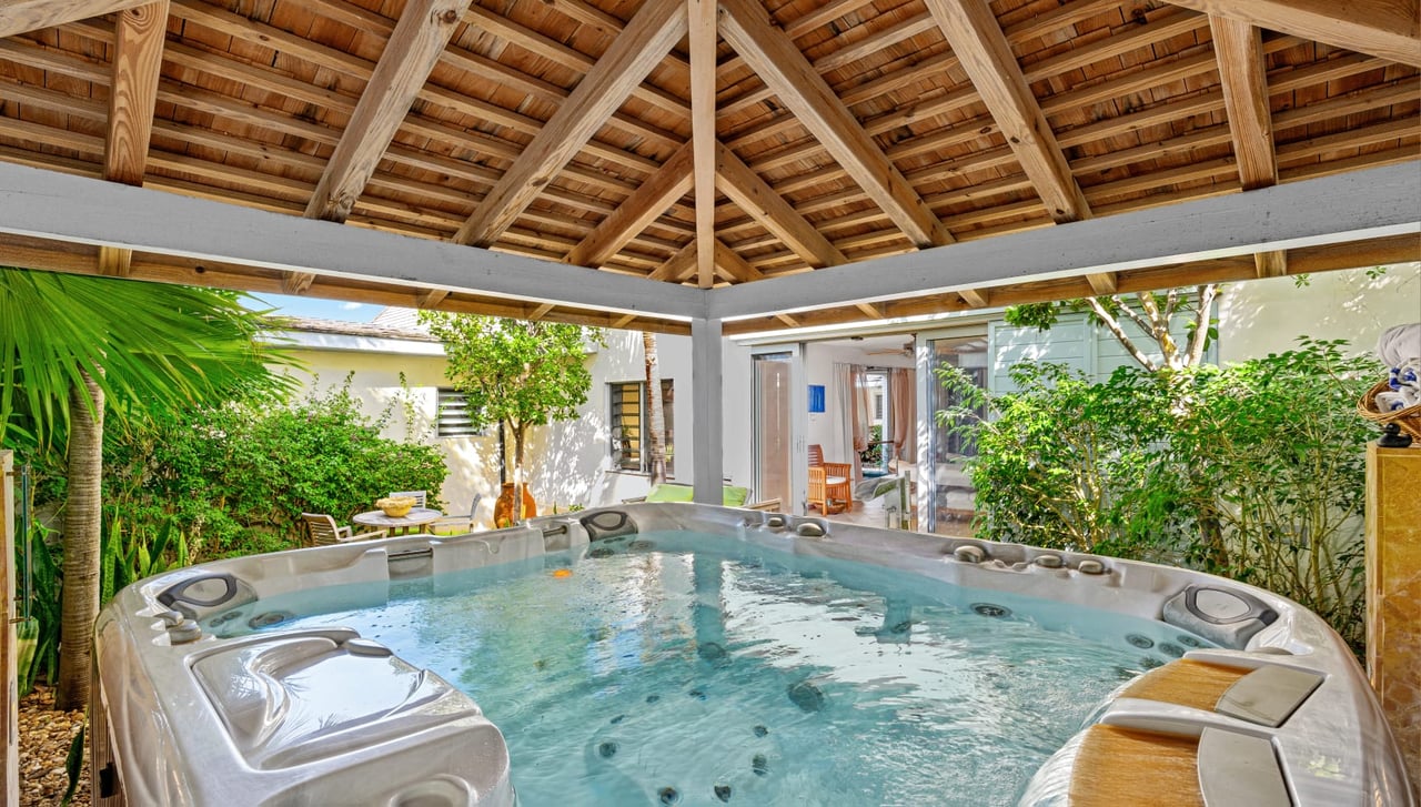 1142 Red Rock Villa