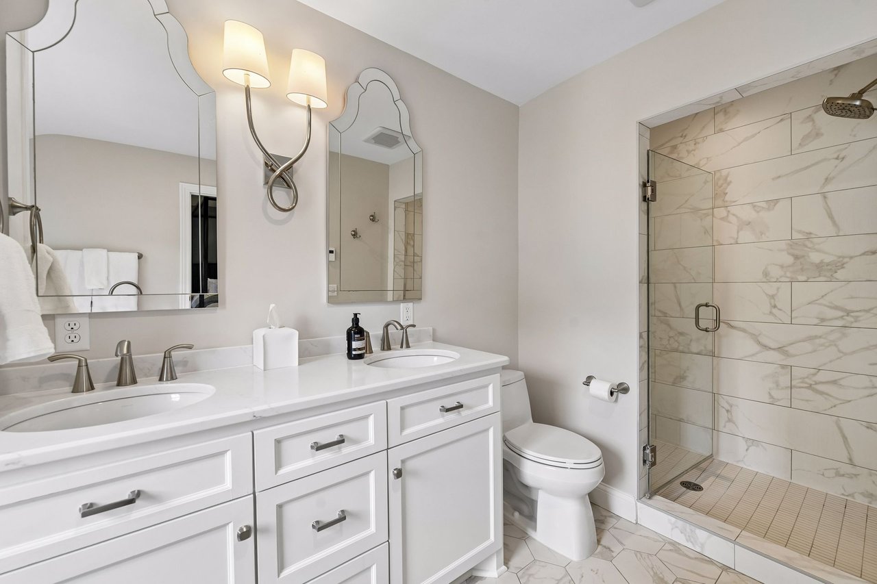 5412 Kellogg Ave, Edina