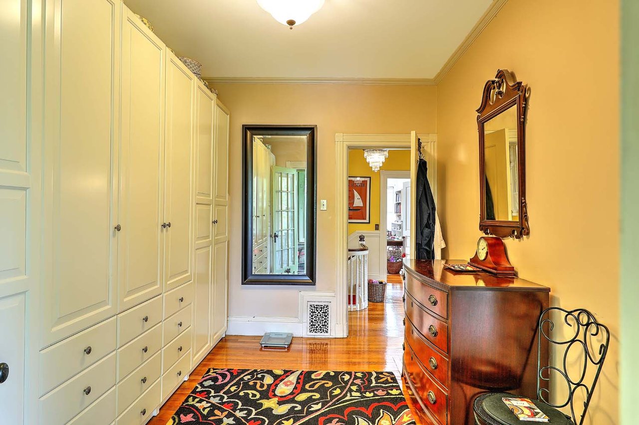 26 Diman Place