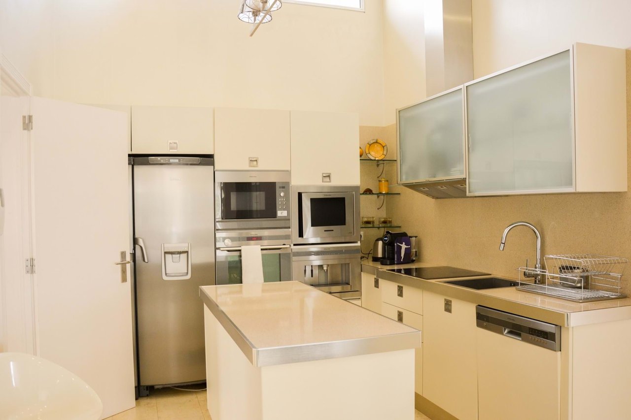 Luxury 4-Bedroom Villa with Indoor Pool – São Miguel, Azores