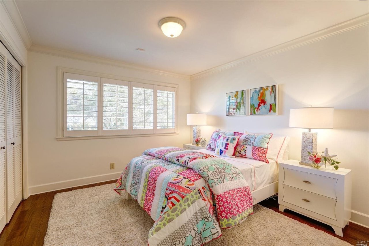 151 Fernwood Dr