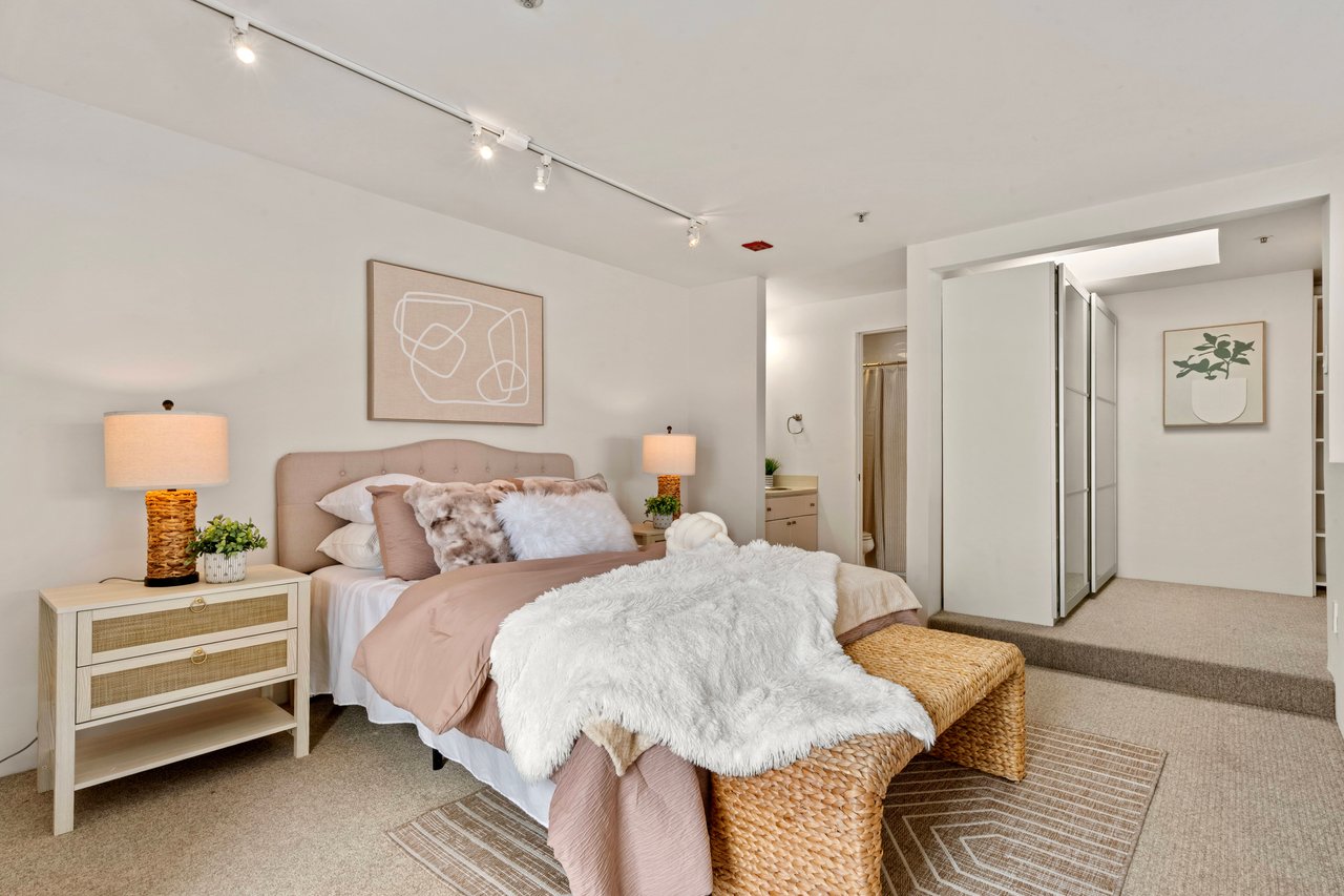 281 Clara St #6