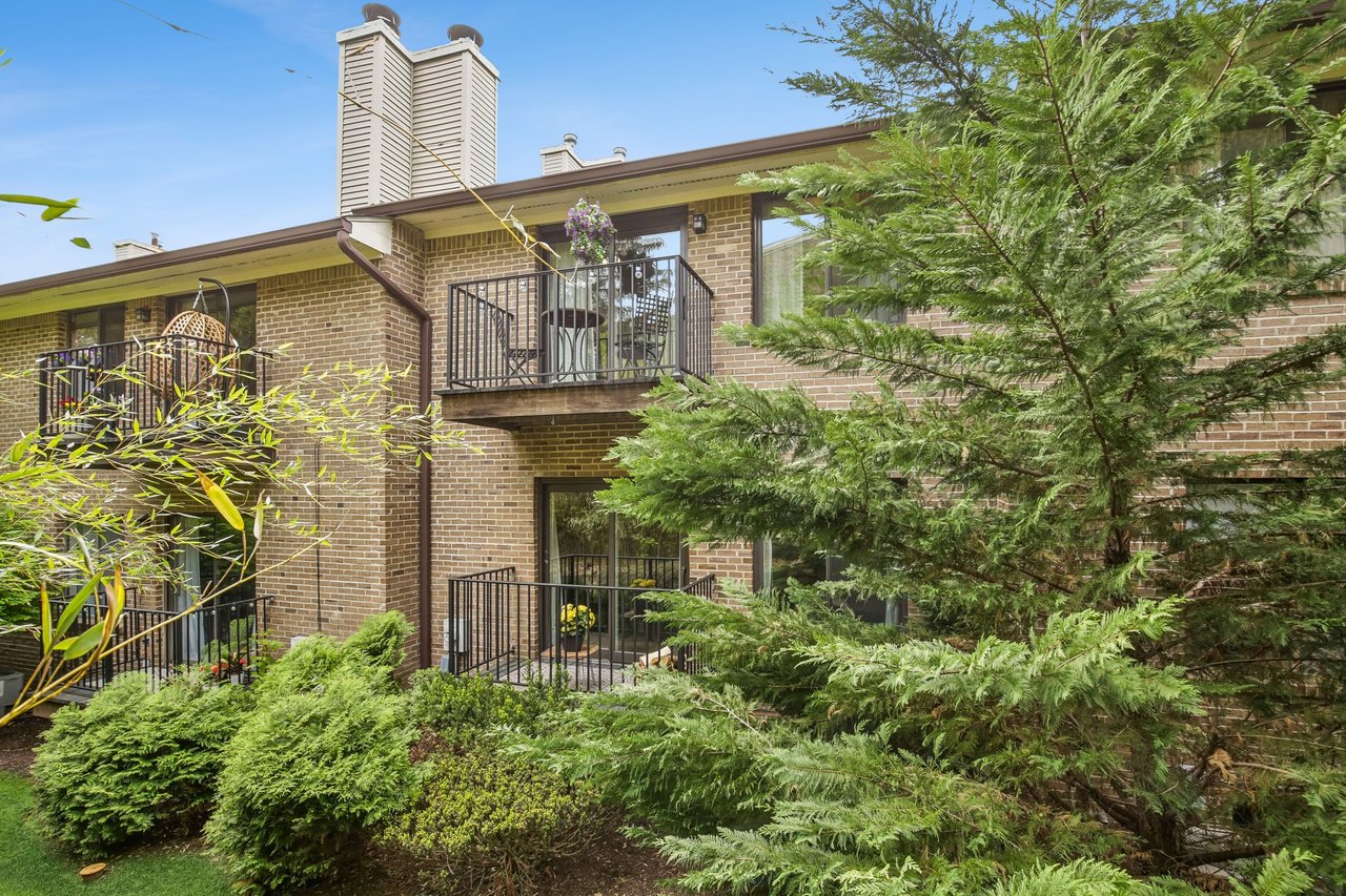 12 Louisburg Square