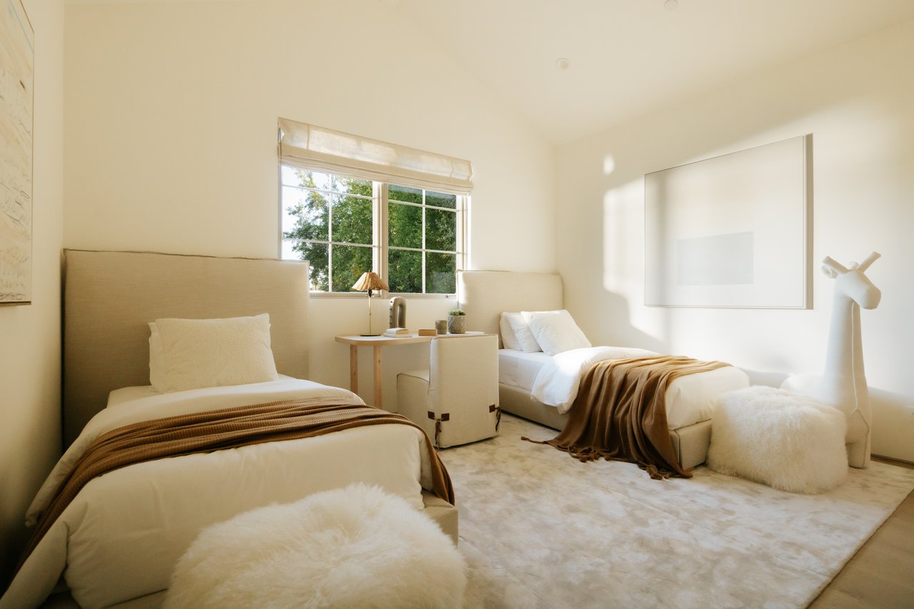 4209 Vantage Ave, Studio City