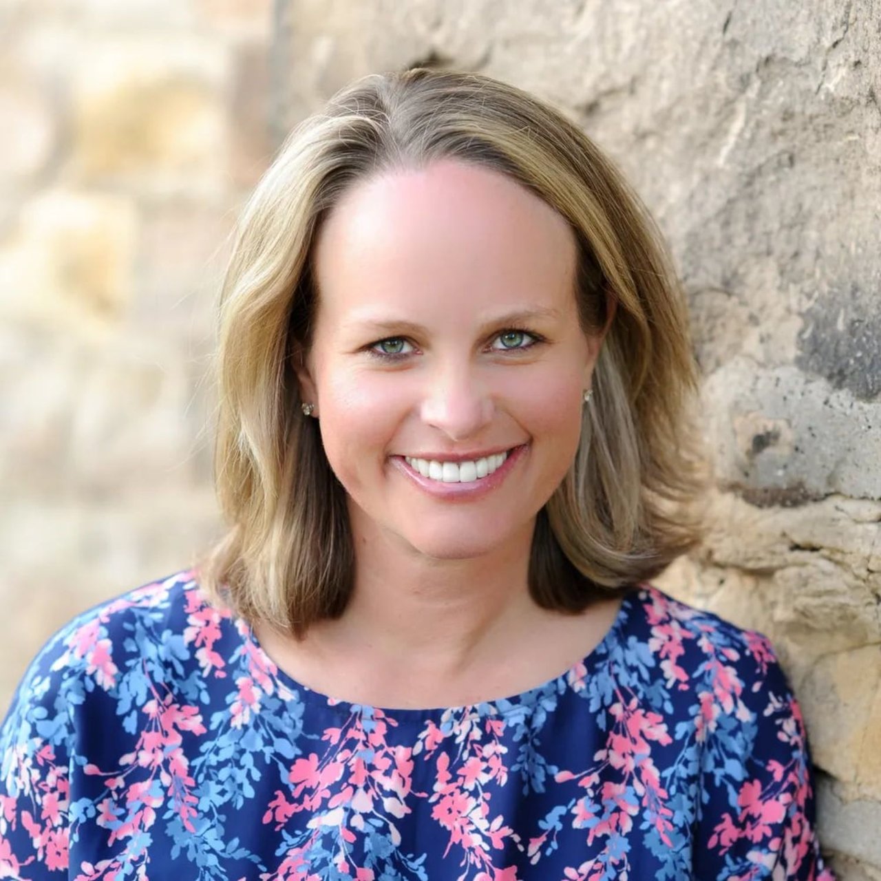 Kali Maxian Doylestown, PA Real Estate Agent Headshot