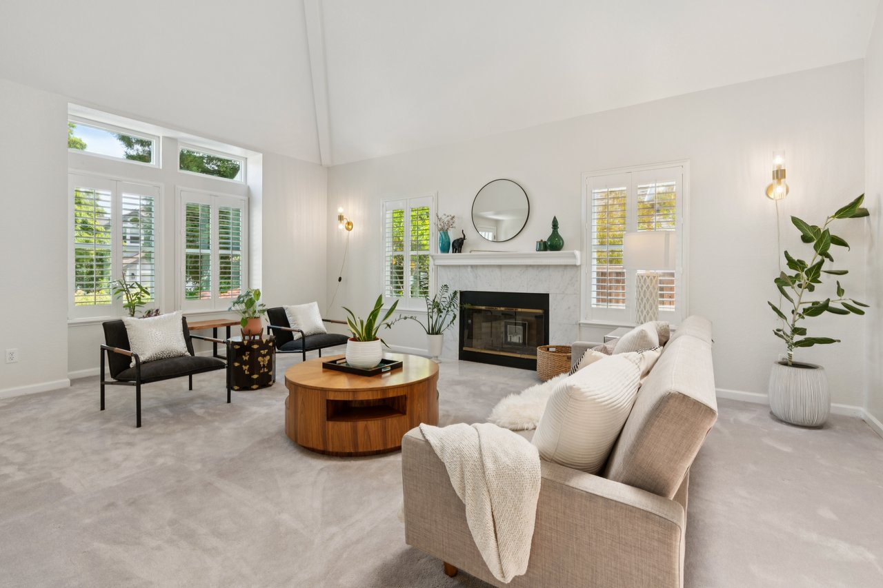 219 Butterfield Dr