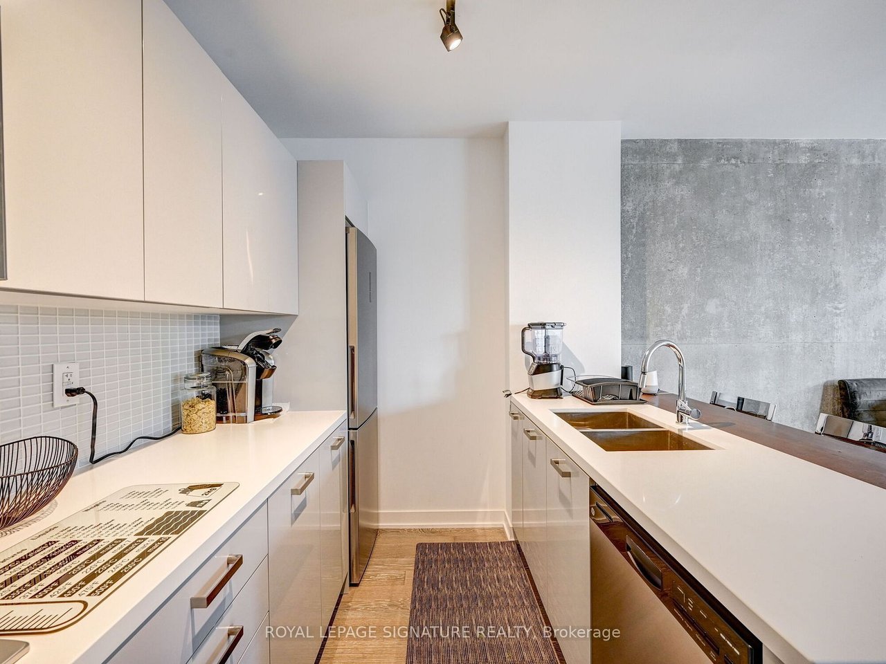 PRIME DOWNTOWN PENTHOUSE 