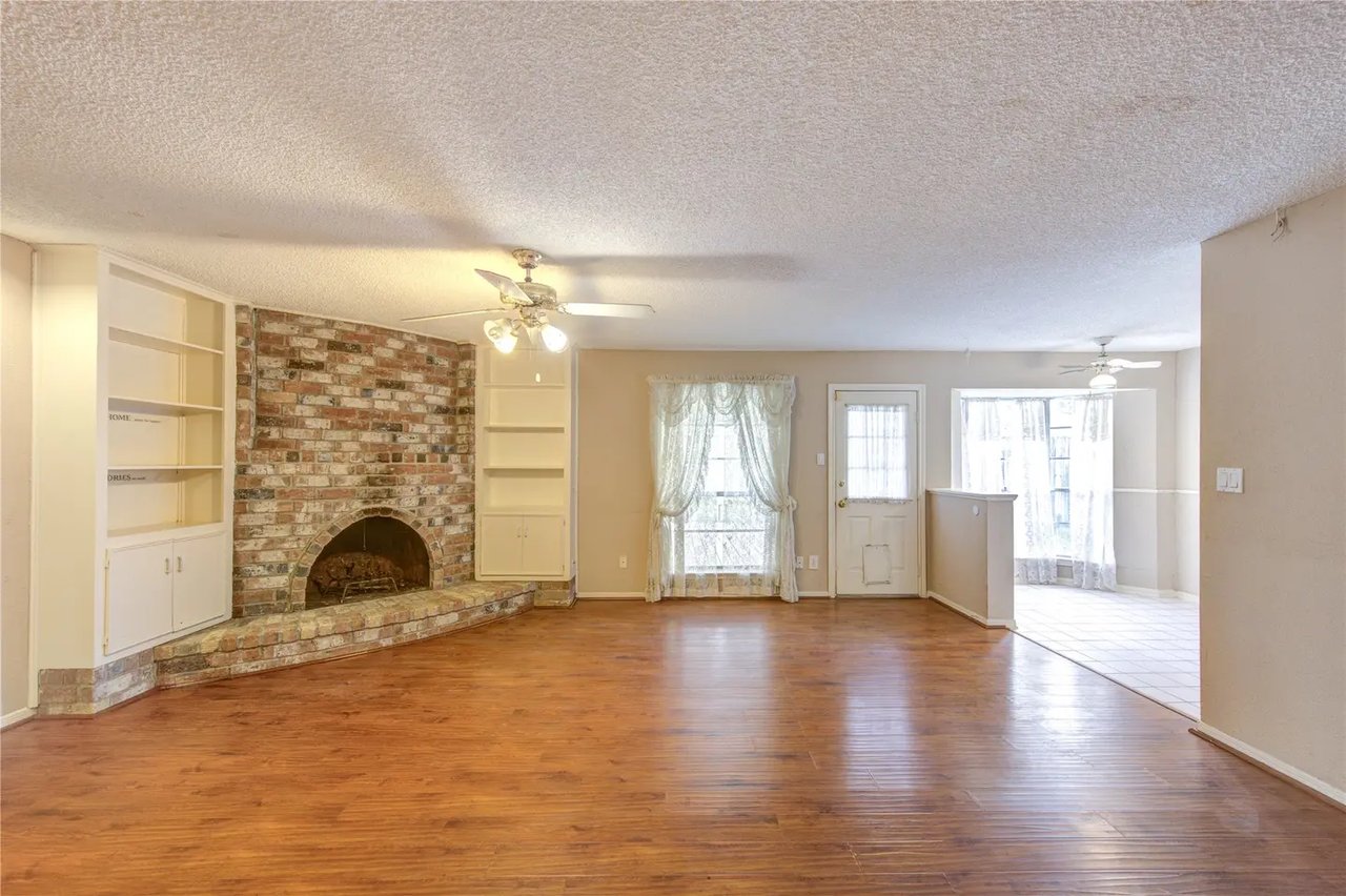 754 Seamaster Dr