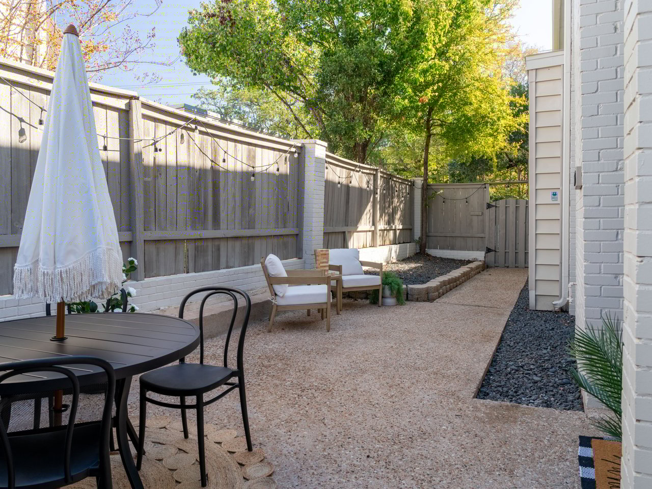 TARRYTOWN LOCK & LEAVE