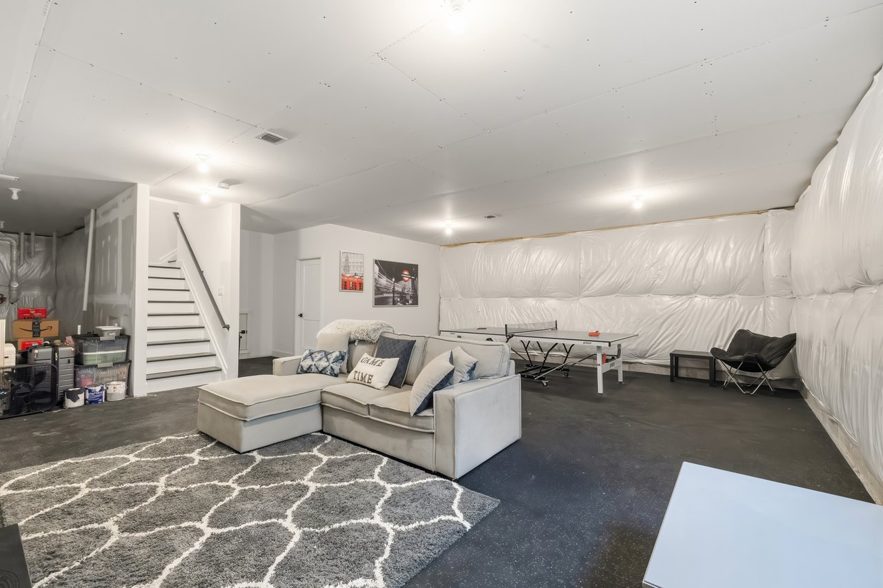 22 Aspen Dr