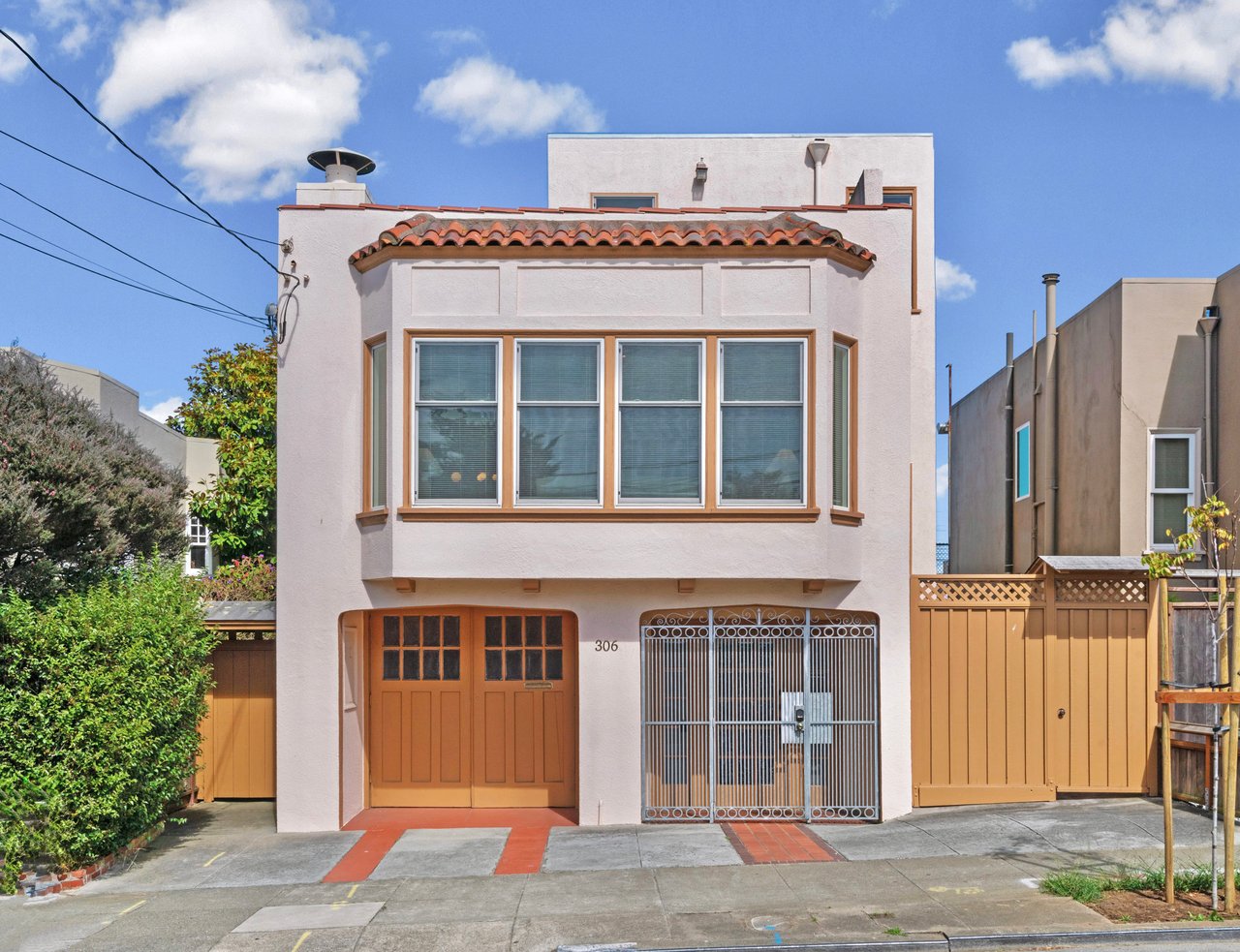 306 Ashton Ave
