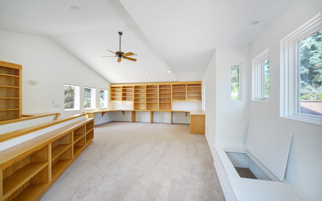 1550 Bluebell Avenue