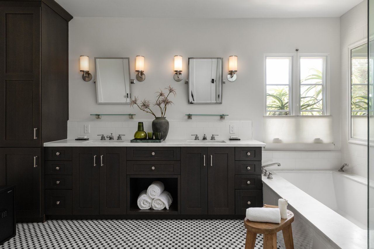 560 16th St, Santa Monica