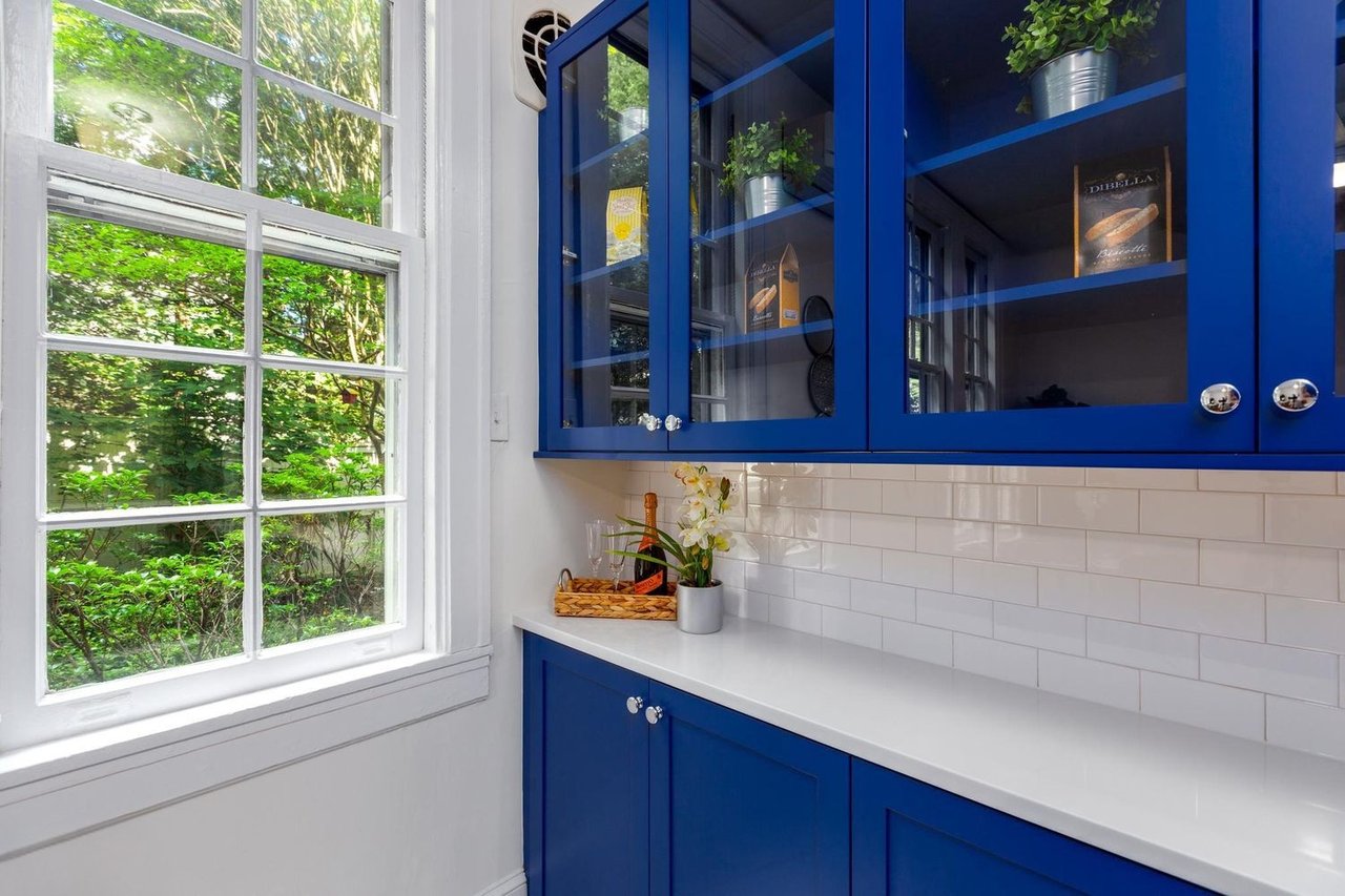 3039 Macomb St NW, Unit 18