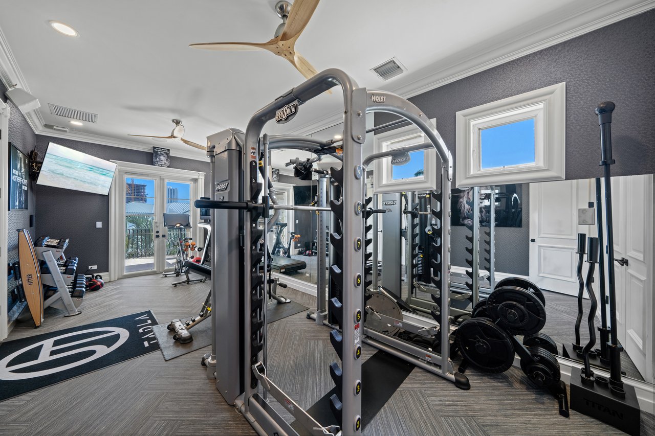 2593 SE 8th St, Pompano Beach, FL 33062