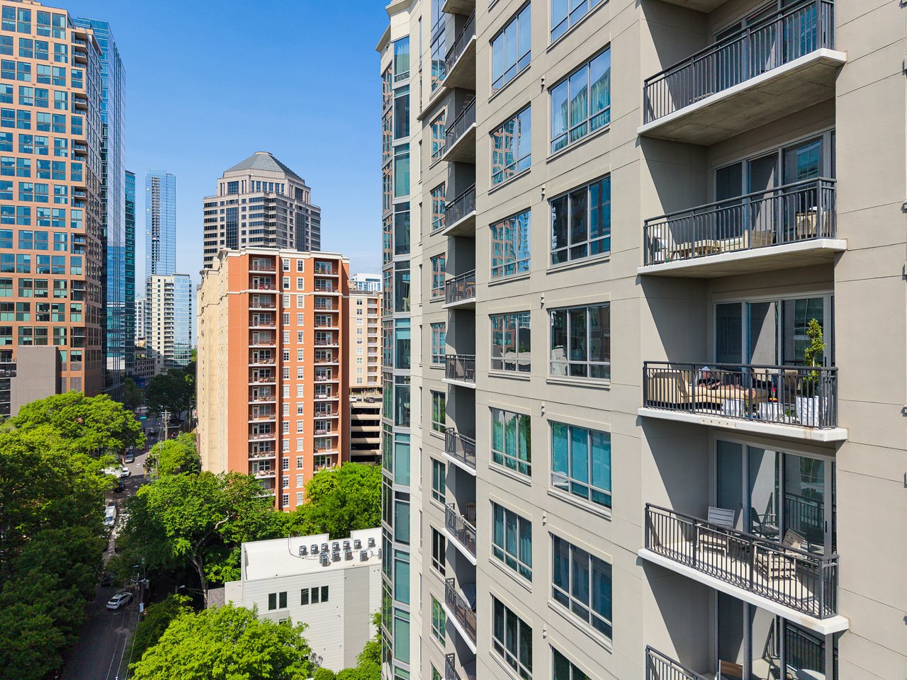 222 12th Street NE Unit 2105