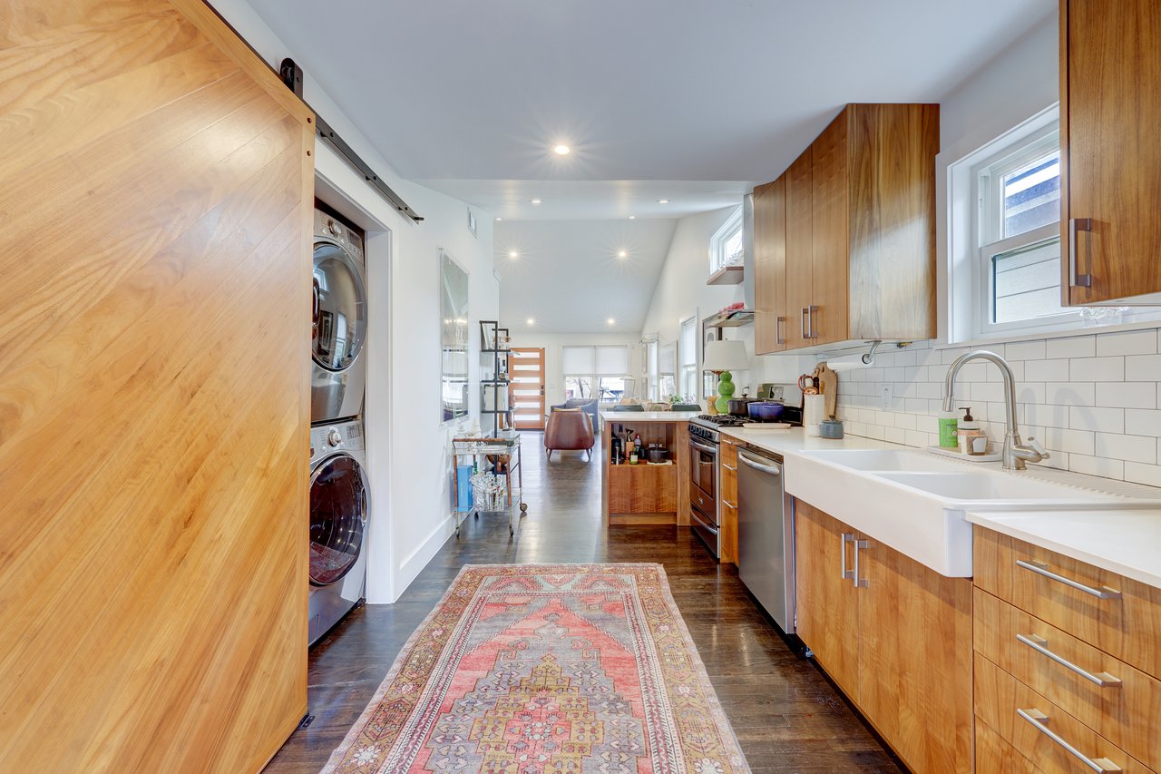 2306 Santa Maria St