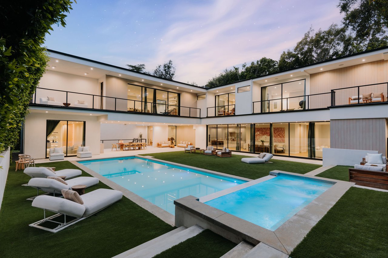 260 S Canyon View Dr