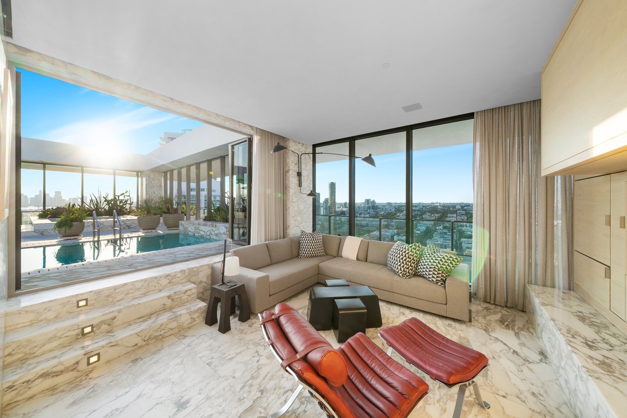 Apogee Penthouse