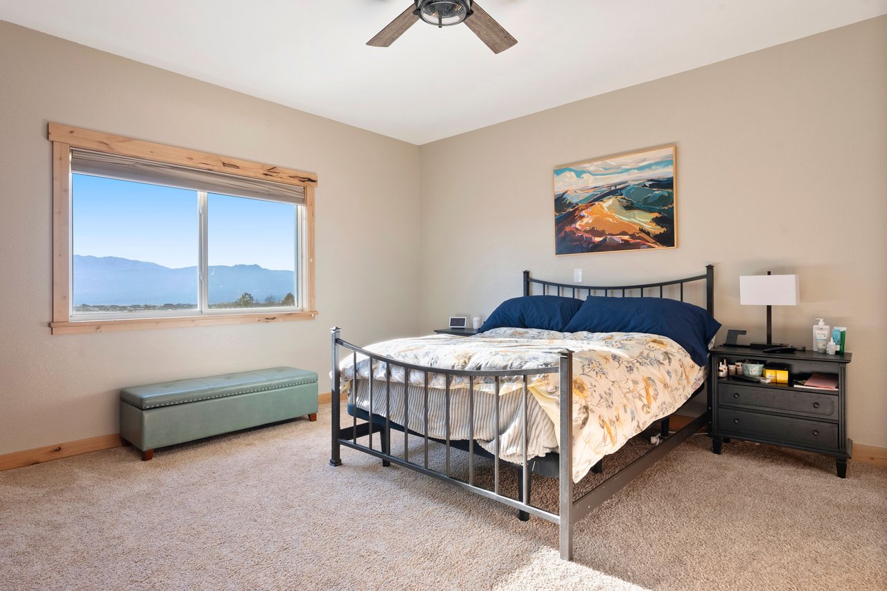 4255 Arrowhead Drive