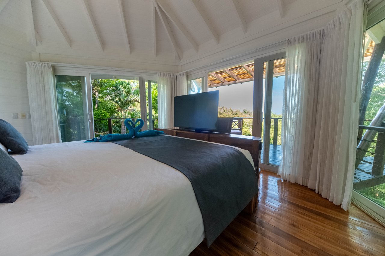 Mikado Natural Lodge | Turnkey Eco Lodge with Ocean Views & Expansion Potential in Guanacaste