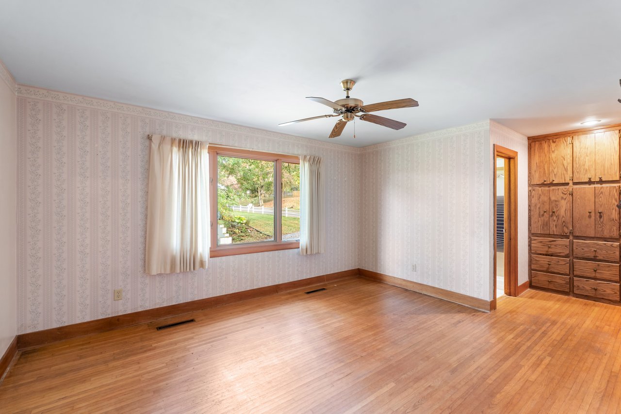 9692 Highland Ave, Dansville