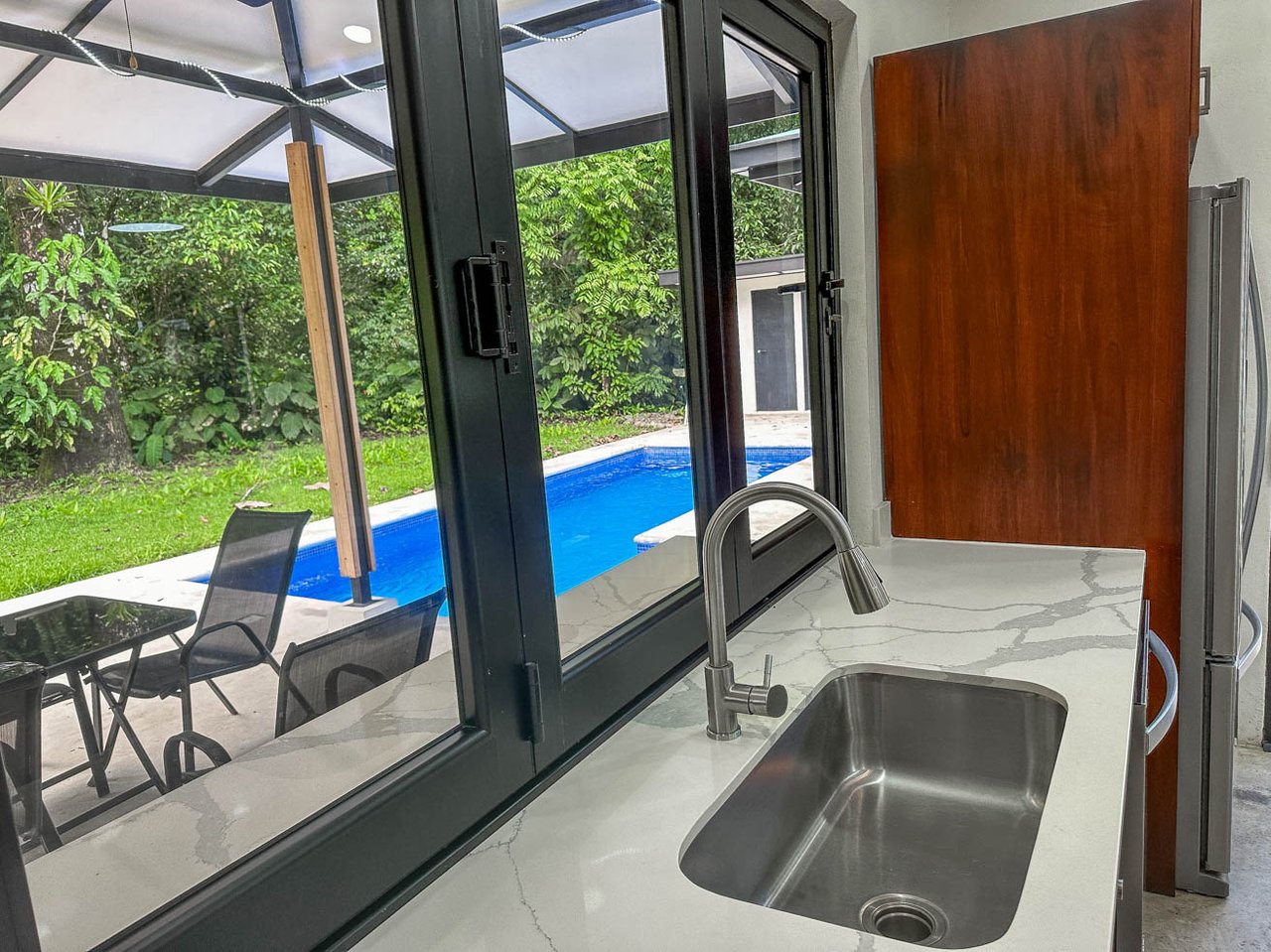 Rainforest Home with River, Jungle Trails & Pool in Ojochal