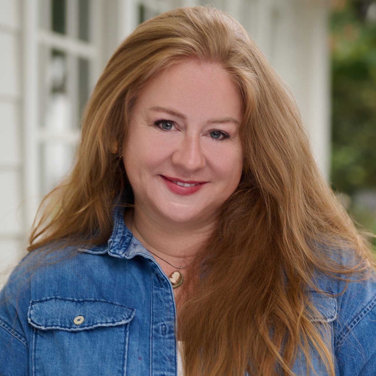Katie Wright Charlotte, NC Real Estate Agent Headshot