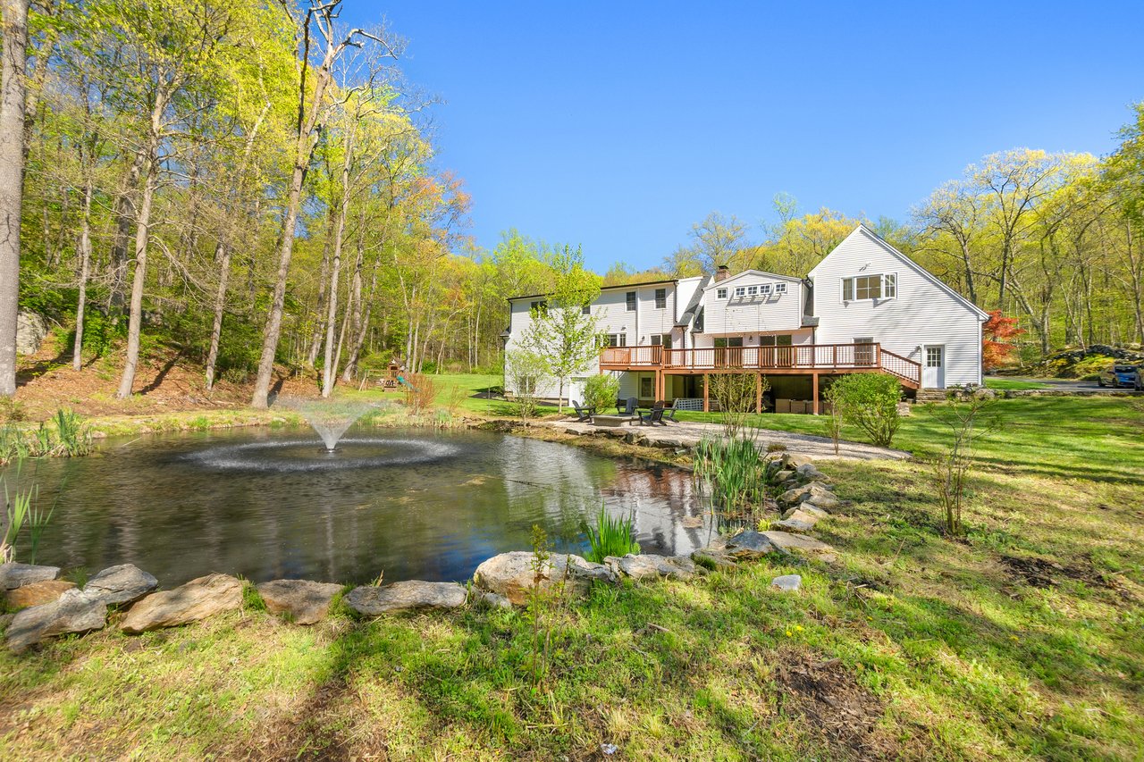 Ridgefield CT Real Estate: The Sale of 9 Maplewood Road