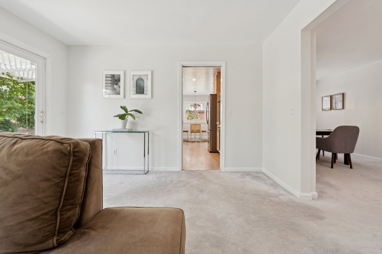 219 Butterfield Dr