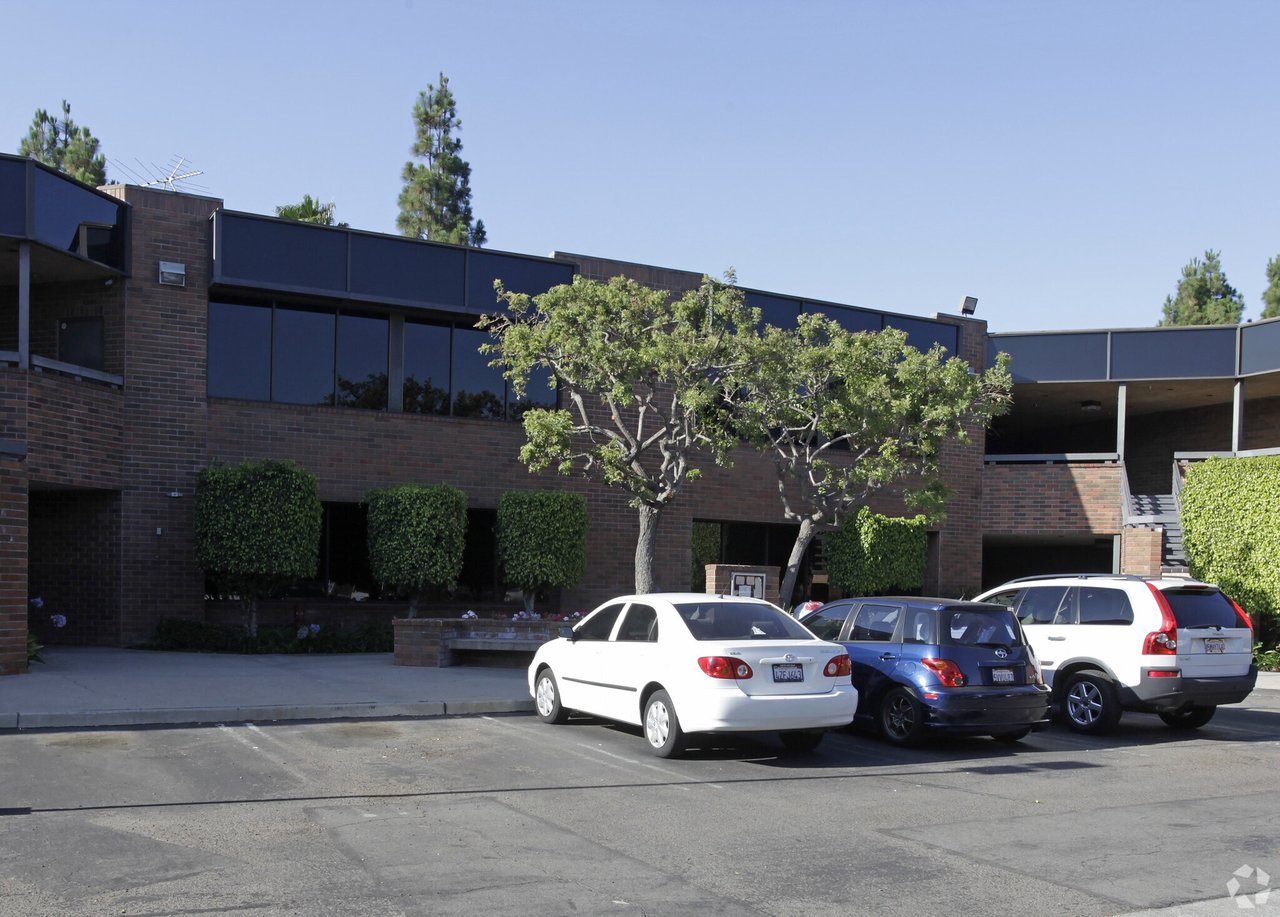 451 W Lincoln Ave, Anaheim, CA 92805