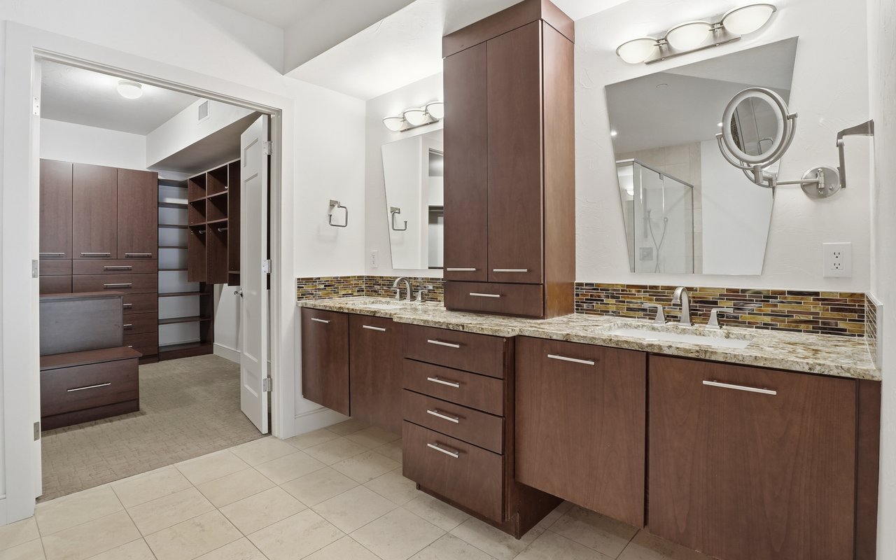 2801 Pennsylvania Ave 105