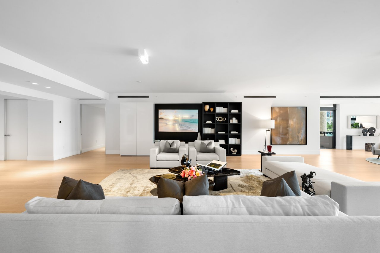 Palazzo Del Sol 7025