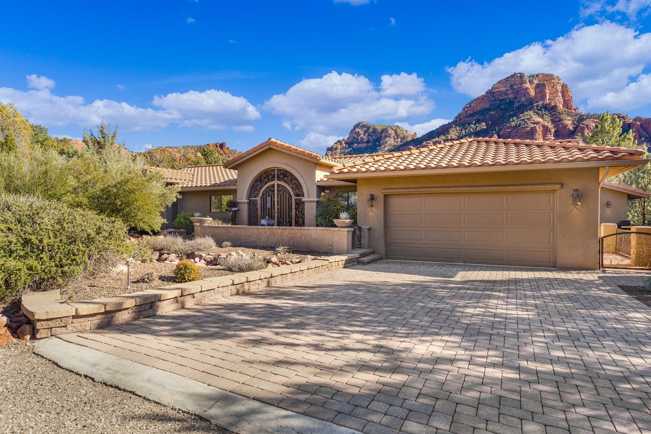 Mammoth Rock Lodge-New Family Home Remodeled, 2 Hot Tubs & Game Room