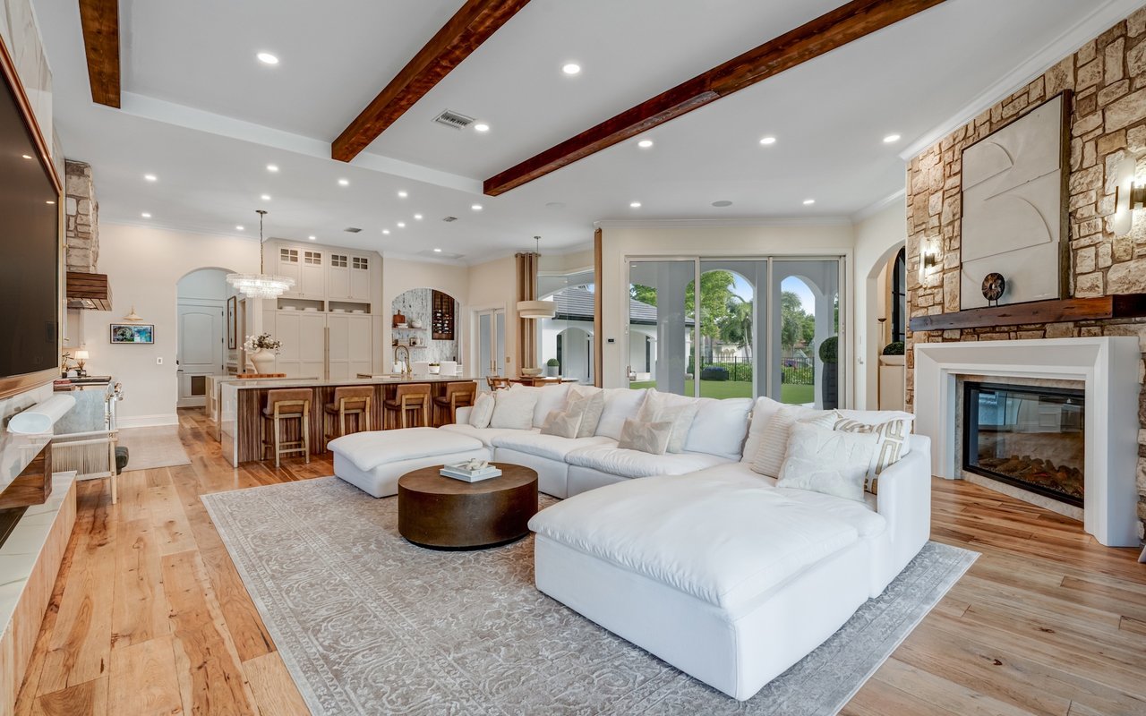 12450 Vittoria Way