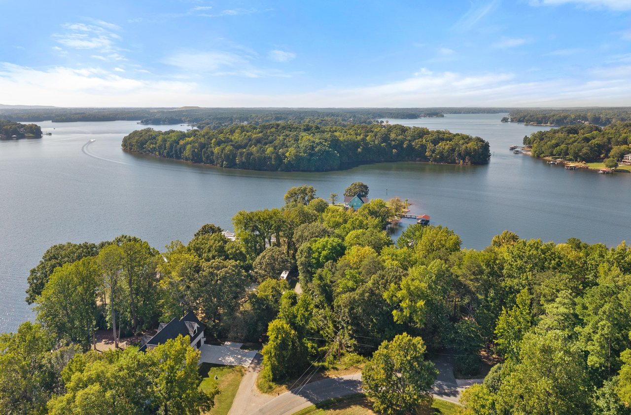 390 Robinson Road