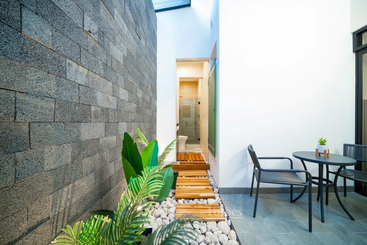 20702 - Contemporary Luxury with Ocean Views in Playa Flamingo