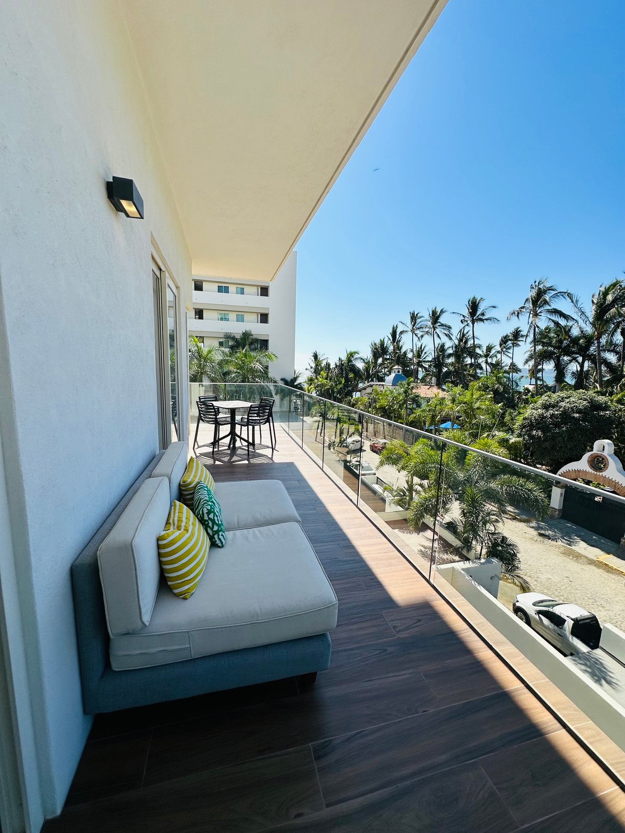 🌊 FOR RENT - Pavilion - 2 Bed Ocean Views - Check-In to the Extraoardinary!