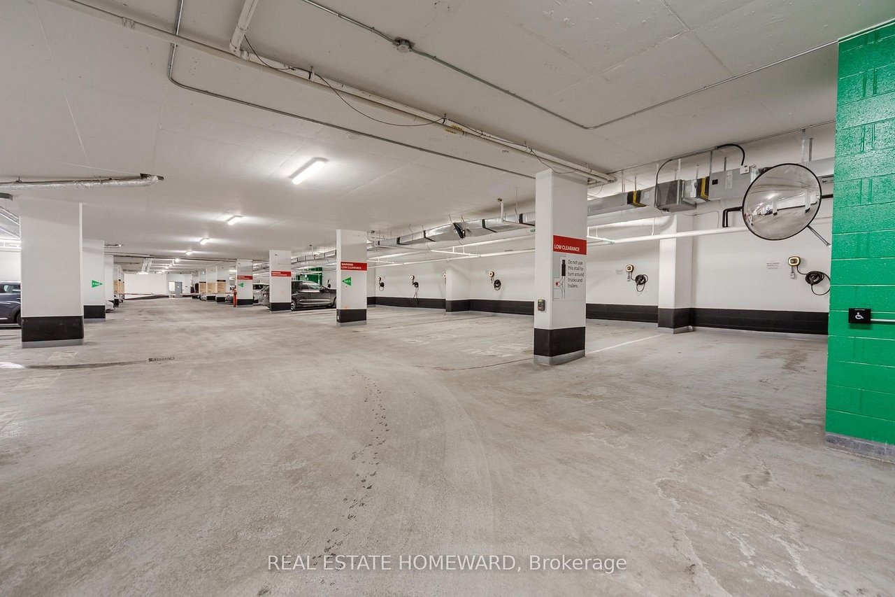 PENTHOUSE BY THE BEACHES 