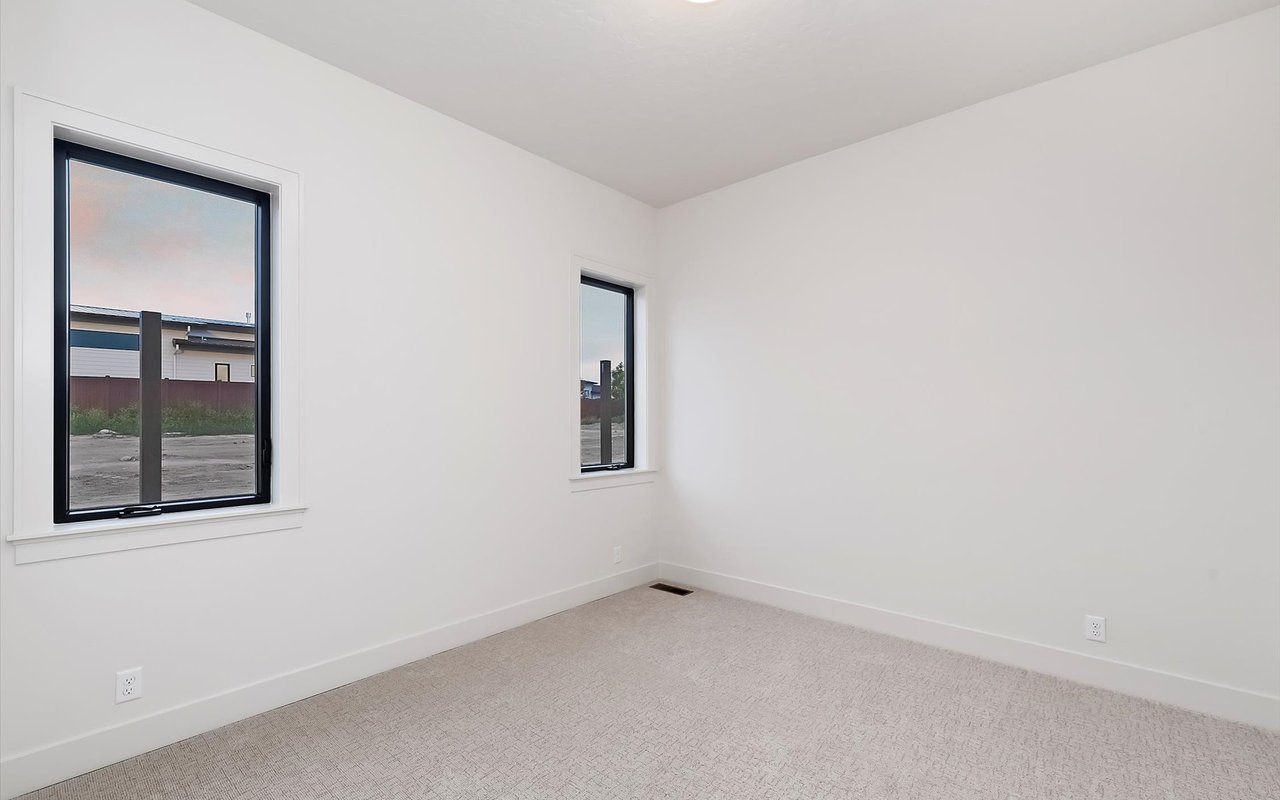 Modern Prairie Style Home in Serene Star, Idaho