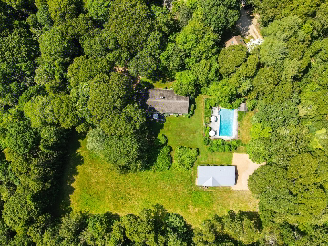 31 Josiah Sachem Way