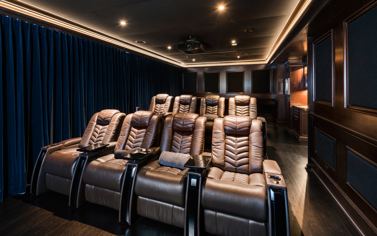 145 Channel Pointe Mall