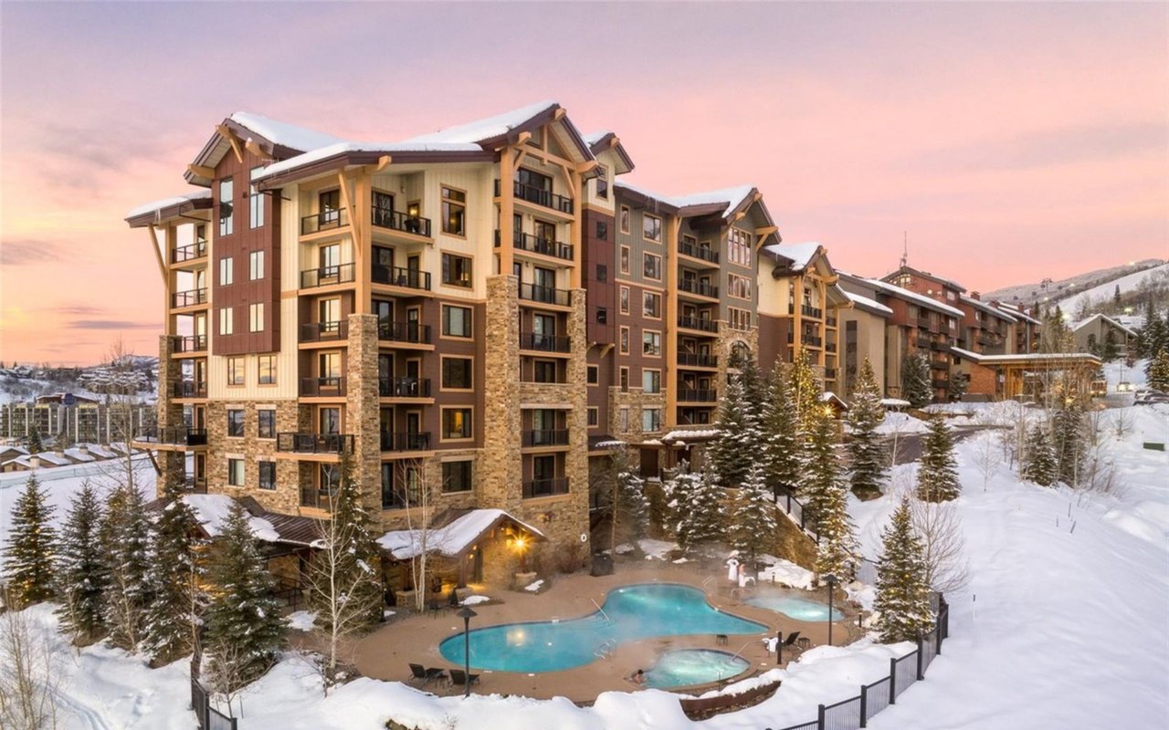 2410 Ski Trail Ln #2705
